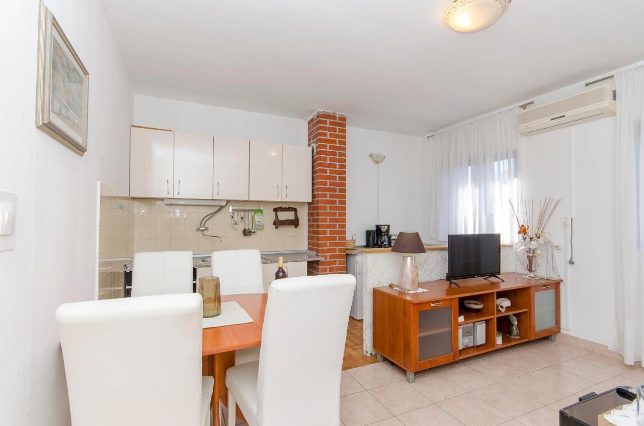 Apartments Derado Supetar Dış mekan fotoğraf