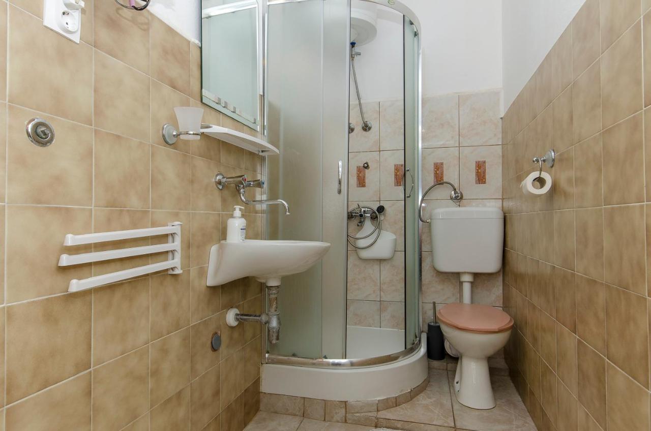 Apartments Derado Supetar Dış mekan fotoğraf