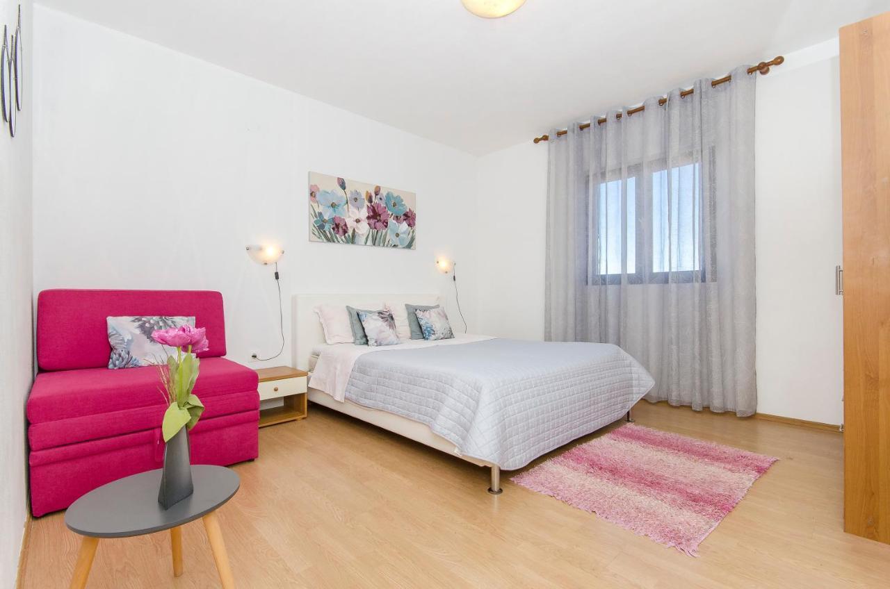 Apartments Derado Supetar Dış mekan fotoğraf