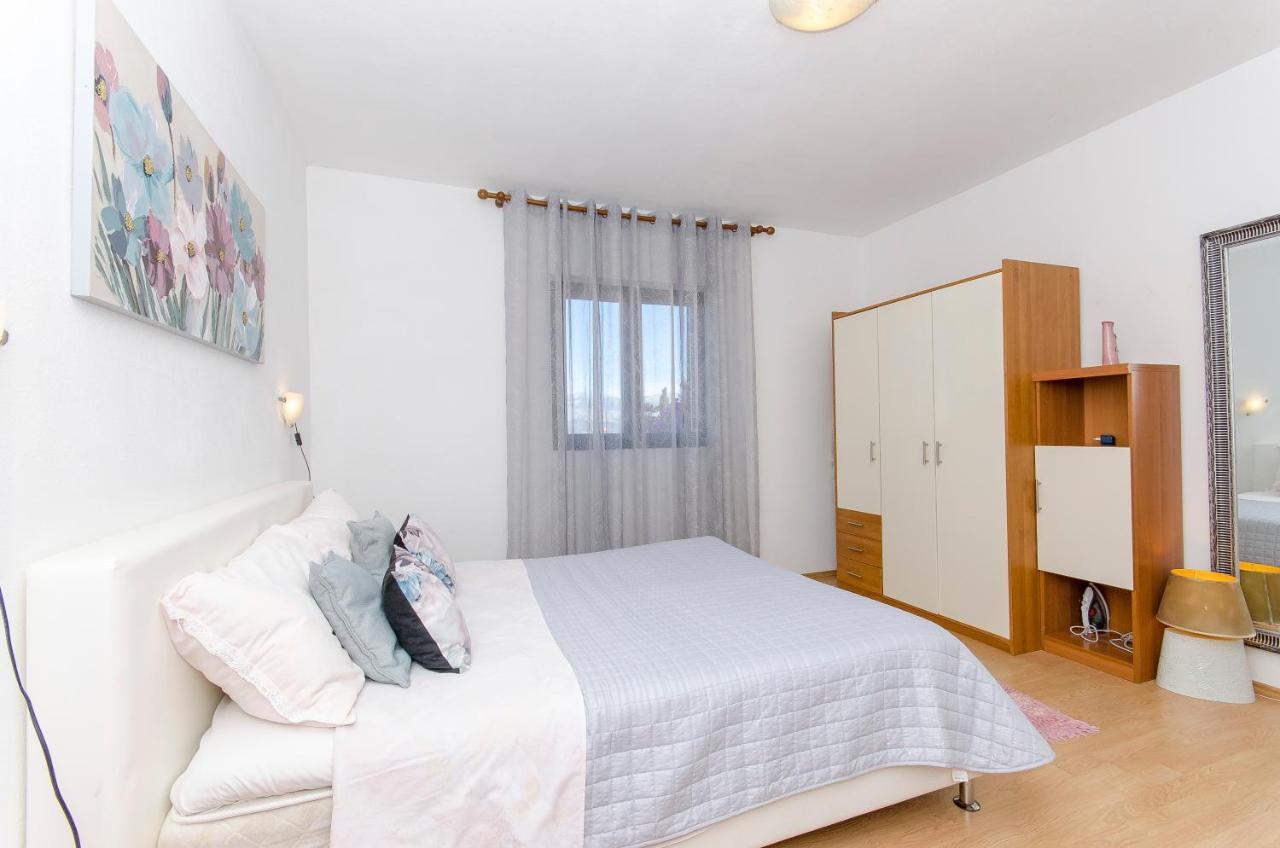 Apartments Derado Supetar Dış mekan fotoğraf